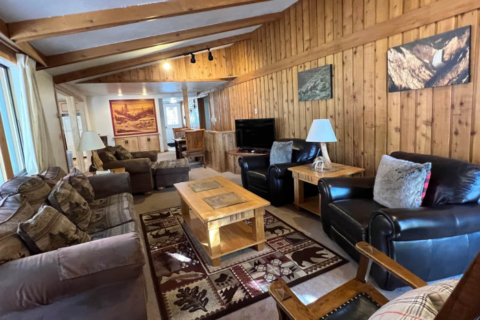Faithful Street Inn — West Yellowstone, MT