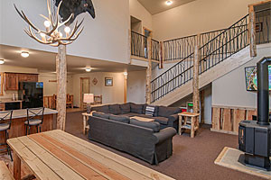 Beautiful Rental Home Cabins in West Yellowstone