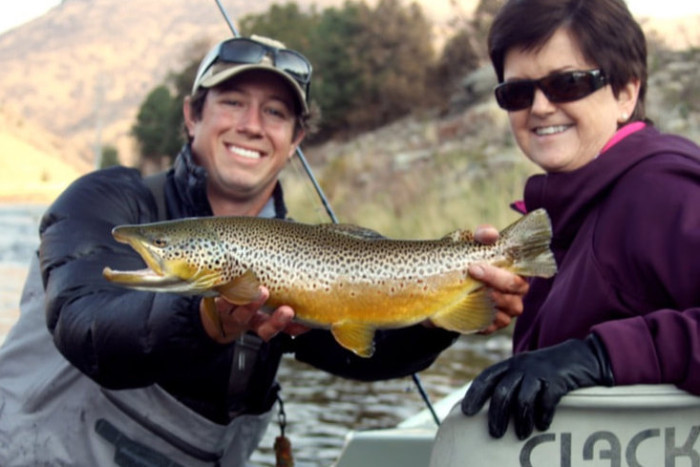 Hooked Outfitting — , 