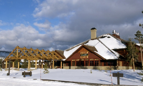 Old Faithful Snow Lodge